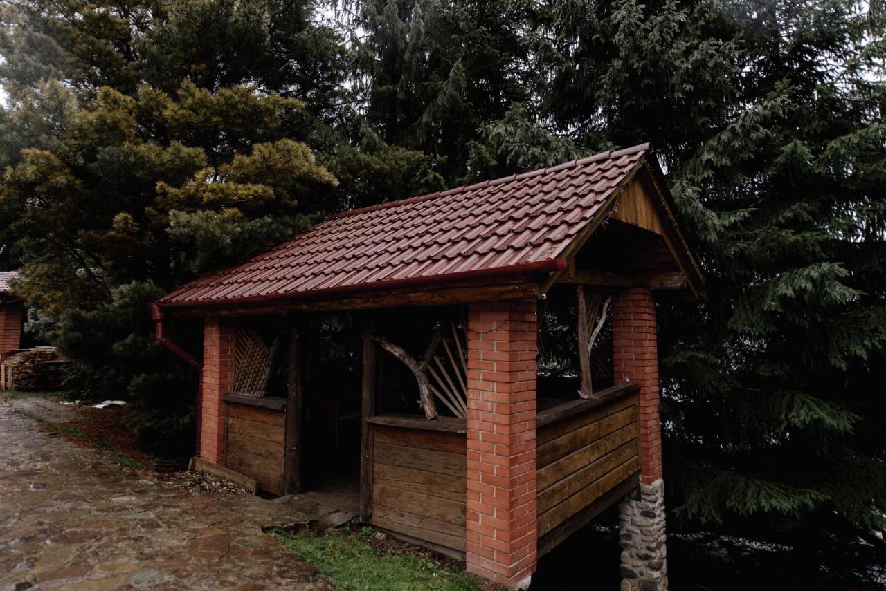 Котедж Яблуниця Luaran gambar